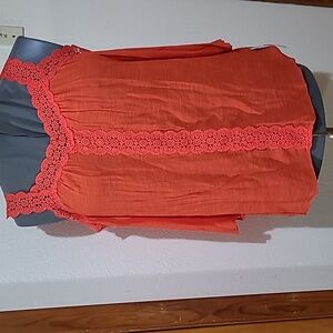 New Directions cold shoulder blouse